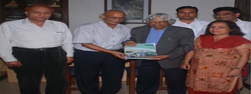 Dr. APJ Kalam,Hon'ble Former President releasing our Lab World Magazine with our Principal Advisor, Editor Dr Mahesh Gupta