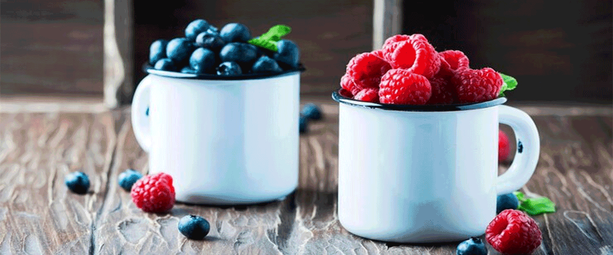 Want to Live Longer? Eat More Berries, Tea, and Dark Chocolate