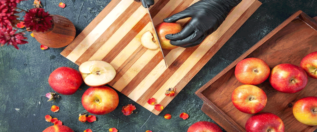 EU Apples Contain “Cocktails” of Pesticides, NGO Warns