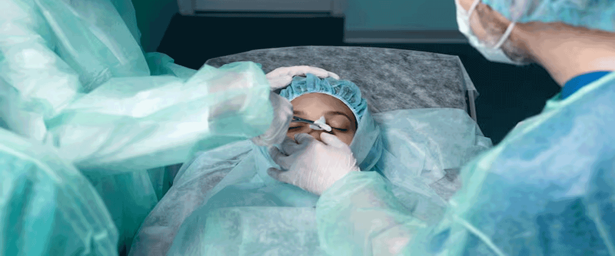 CMR Surgical Gains FDA Clearance for Versius Plus, Eyes US Market Entry in 2026